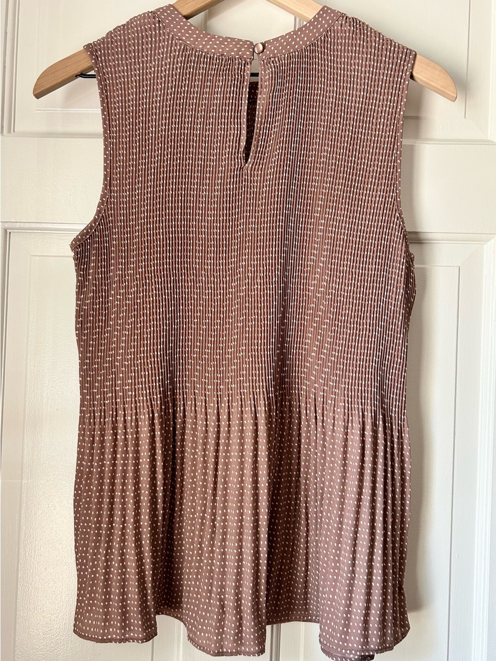 NWOT Adrianna Papell Dusty Rose Polka Dot Pleated Tank M - Picture 4 of 5